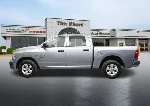 Billet Silver Metallic Clearcoat 2022 RAM 1500 Classic SLT