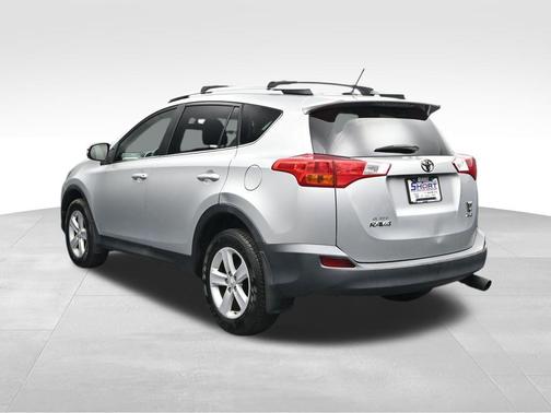 Classic Silver Metallic 2013 Toyota RAV4 XLE