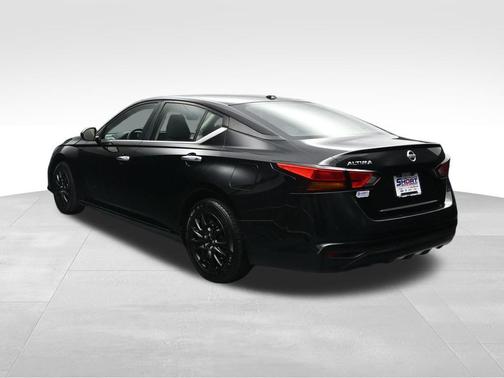 Super Black Clearcoat 2020 Nissan Altima S FWD
