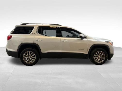 2018 GMC Acadia SLE-2