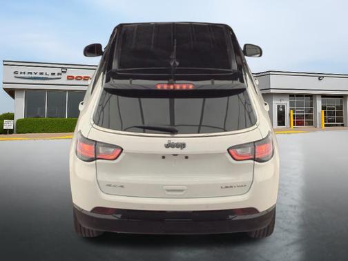 Bright White Clearcoat 2024 Jeep Compass Limited