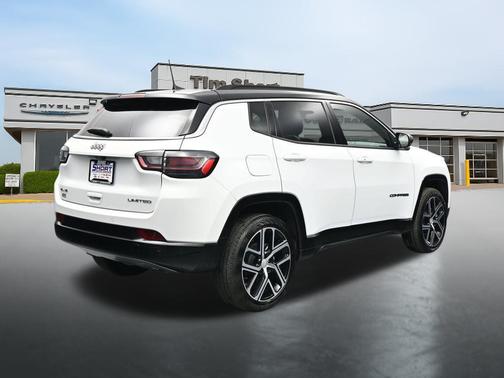 Bright White Clearcoat 2024 Jeep Compass Limited