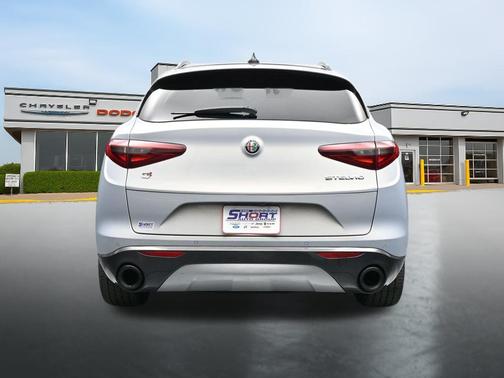 Moonlight Gray Metallic 2023 Alfa Romeo Stelvio Ti