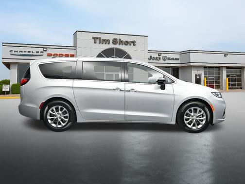 Silver Mist Clearcoat 2026 Chrysler Pacifica Limited