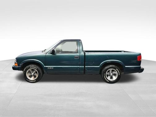 Emerald Green Metallic 1998 Chevrolet S-10 Base
