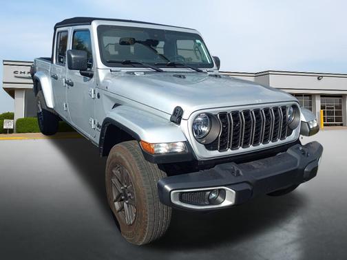 2024 Jeep Gladiator Sport S