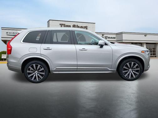 2025 Volvo XC90 B6 Plus 7-Seater
