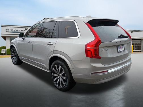 2025 Volvo XC90 B6 Plus 7-Seater