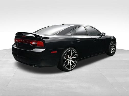 Pitch Black 2013 Dodge Charger SXT