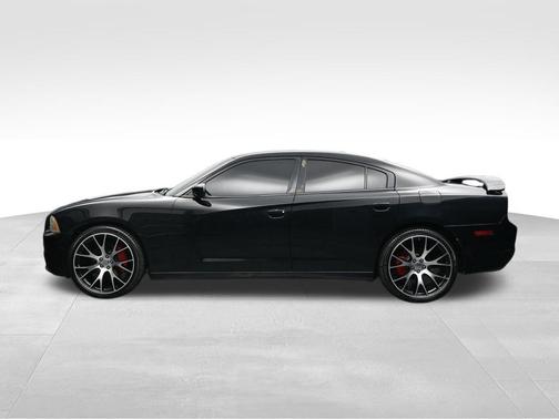 Pitch Black 2013 Dodge Charger SXT