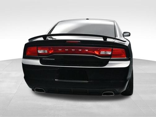 Pitch Black 2013 Dodge Charger SXT