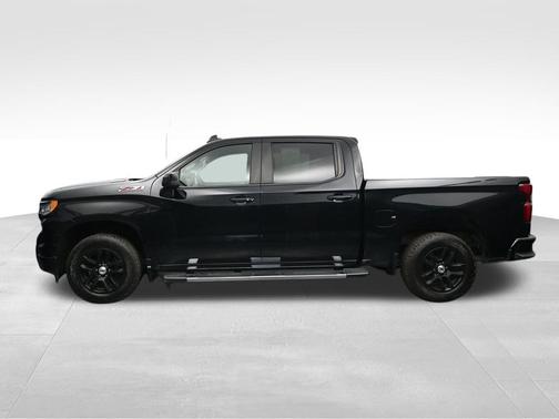 Black 2022 Chevrolet Silverado 1500 RST