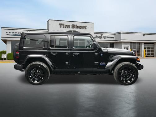 Black Clearcoat 2025 Jeep Wrangler 4xe Sahara