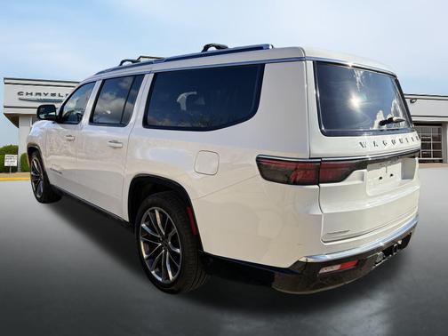 2023 Jeep Wagoneer L Series III 4x4