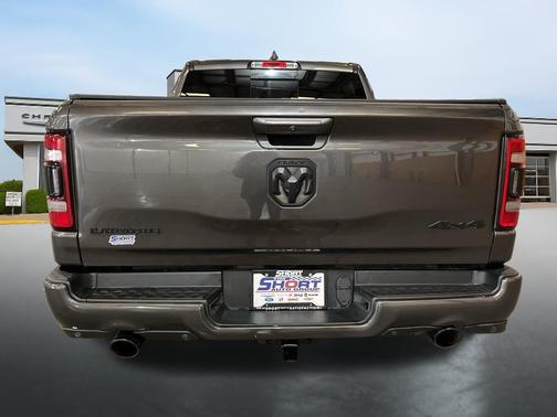 Granite Crystal Metallic Clearcoat 2020 RAM 1500 Laramie