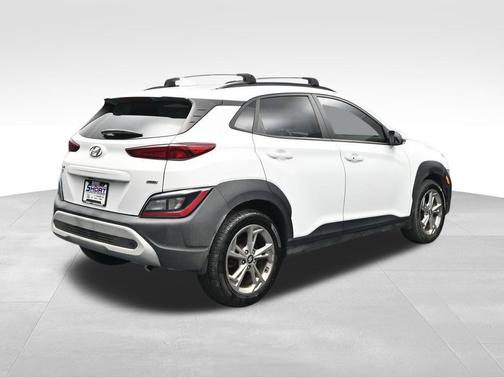 Lunar White 2022 Hyundai KONA SEL