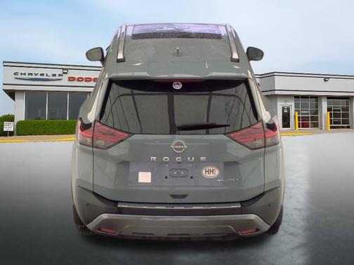 Boulder Gray Pearl 2023 Nissan Rogue SL