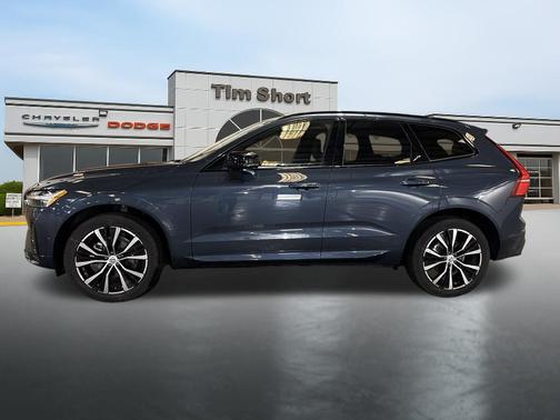 2025 Volvo XC60 B5 Plus