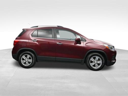 Crimson Metallic 2017 Chevrolet Trax LT