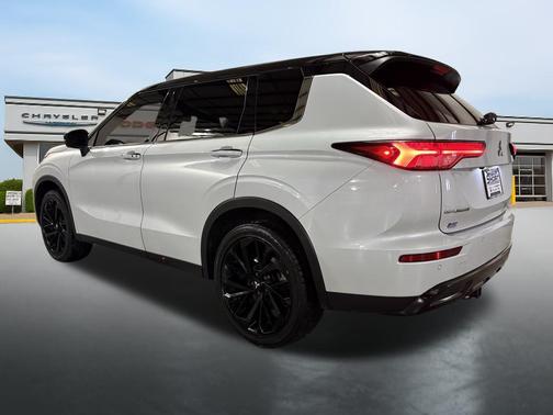 2023 Mitsubishi Outlander SEL Black Edition S-AWC