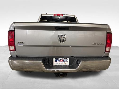 Billet Silver Metallic Clearcoat 2022 RAM 1500 Classic SLT