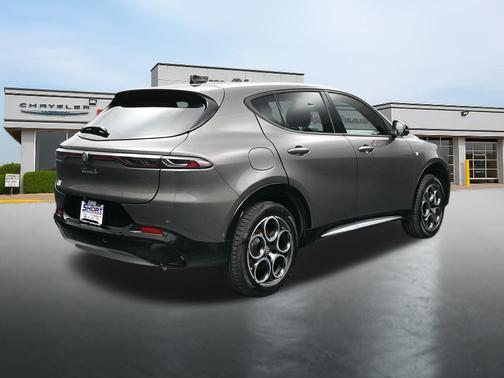 Grigio 2024 Alfa Romeo Tonale Ti EAWD