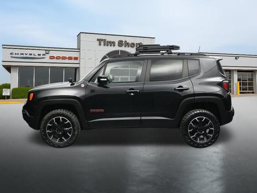 Black Clearcoat 2023 Jeep Renegade Trailhawk