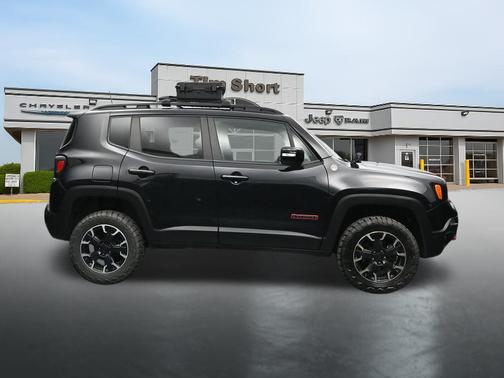 Black Clearcoat 2023 Jeep Renegade Trailhawk