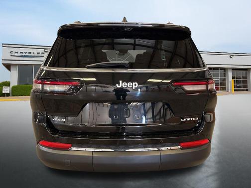 Diamond Black Crystal Pearlcoat 2024 Jeep Grand Cherokee L Limited