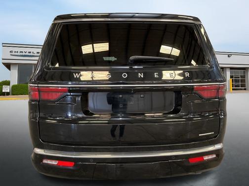 Diamond Black Crystal Pearlcoat 2024 Jeep Wagoneer L Series II 4x4