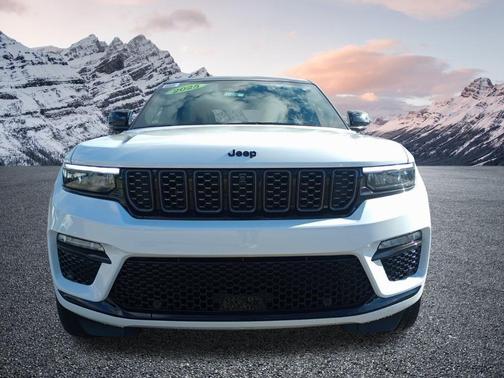2025 Jeep Grand Cherokee Summit