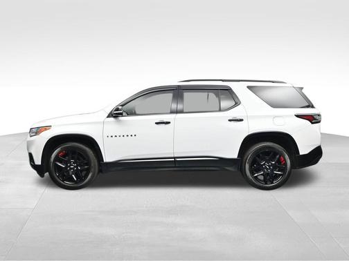 Summit White 2019 Chevrolet Traverse Premier