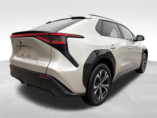 2024 Toyota bZ4X XLE