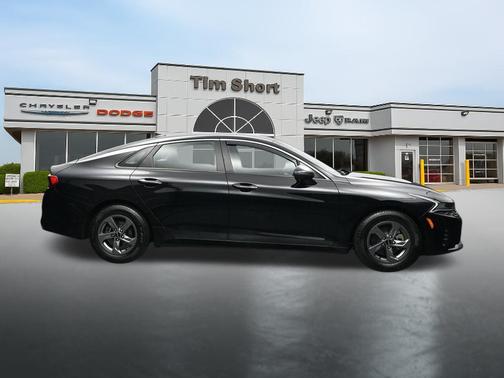 Ebony Black 2023 Kia K5 LXS