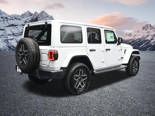 Bright White Clearcoat 2027 Jeep Wrangler Sahara