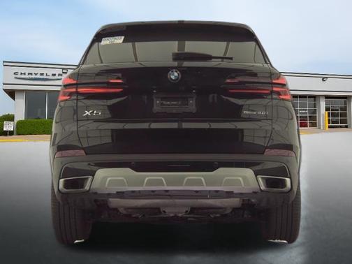 Black Sapphire Metallic 2026 BMW X5 sDrive40i