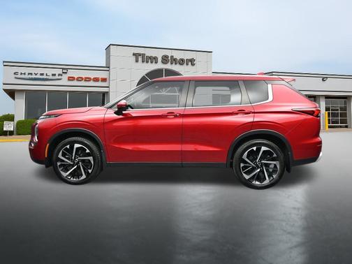 Maroon 2022 Mitsubishi Outlander SE Launch Edition