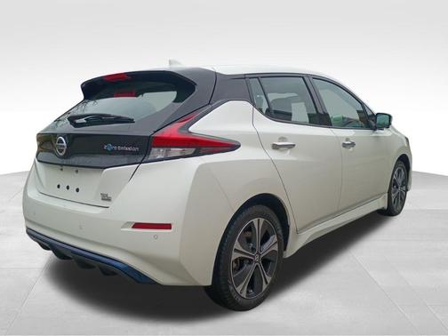 2021 Nissan Leaf SL PLUS 62 kWh