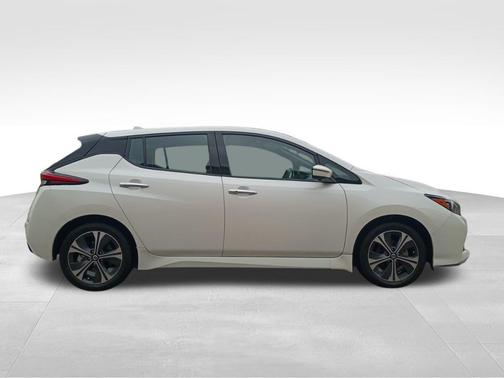 2021 Nissan Leaf SL PLUS 62 kWh