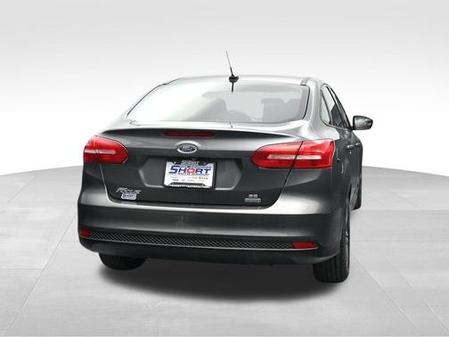 Magnetic 2017 Ford Focus SE