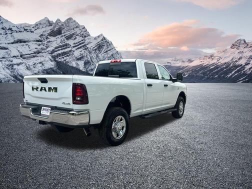 2025 RAM 2500 Tradesman Crew Cab 4x4 6'4' Box