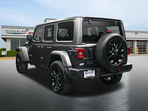Granite Crystal Metallic Clearcoat 2025 Jeep Wrangler 4xe Sahara