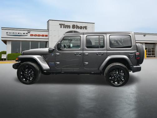 Granite Crystal Metallic Clearcoat 2025 Jeep Wrangler 4xe Sahara