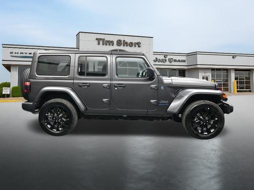 Granite Crystal Metallic Clearcoat 2025 Jeep Wrangler 4xe Sahara
