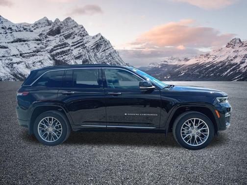 2025 Jeep Grand Cherokee Summit