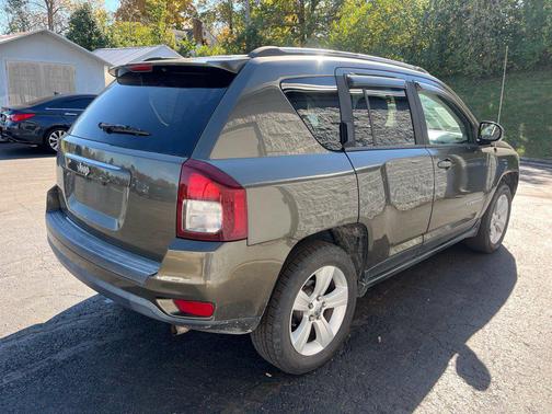Eco Green Pearlcoat 2015 Jeep Compass Sport