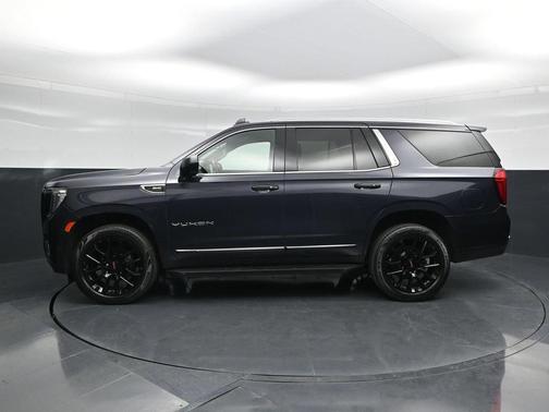 Titanium Rush Metallic 2023 GMC Yukon SLT