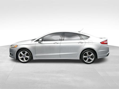 Ingot Silver 2016 Ford Fusion SE