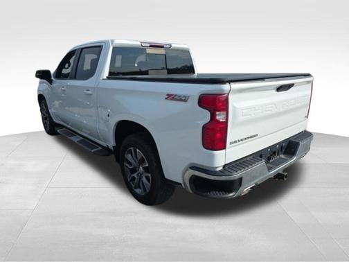 White 2021 Chevrolet Silverado 1500 LT