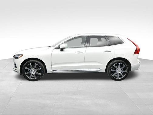 Crystal White Metallic 2020 Volvo XC60 T5 Inscription